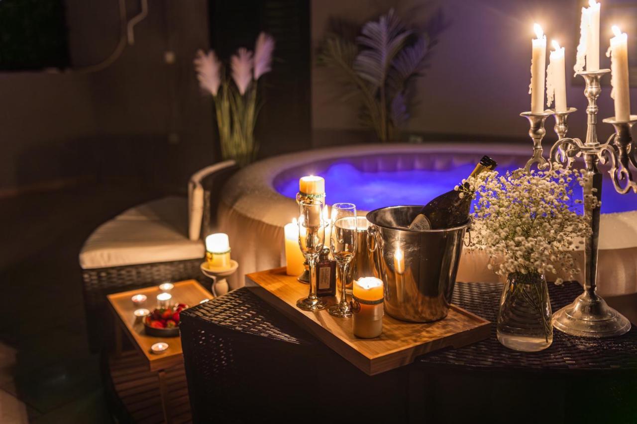 Oasis Luxury Apartment With Terrarce And Jacuzzi Split Eksteriør billede
