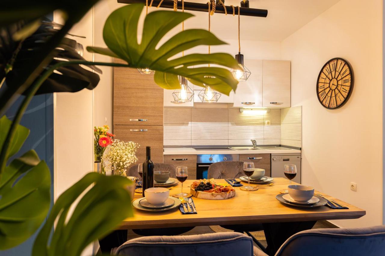 Oasis Luxury Apartment With Terrarce And Jacuzzi Split Eksteriør billede