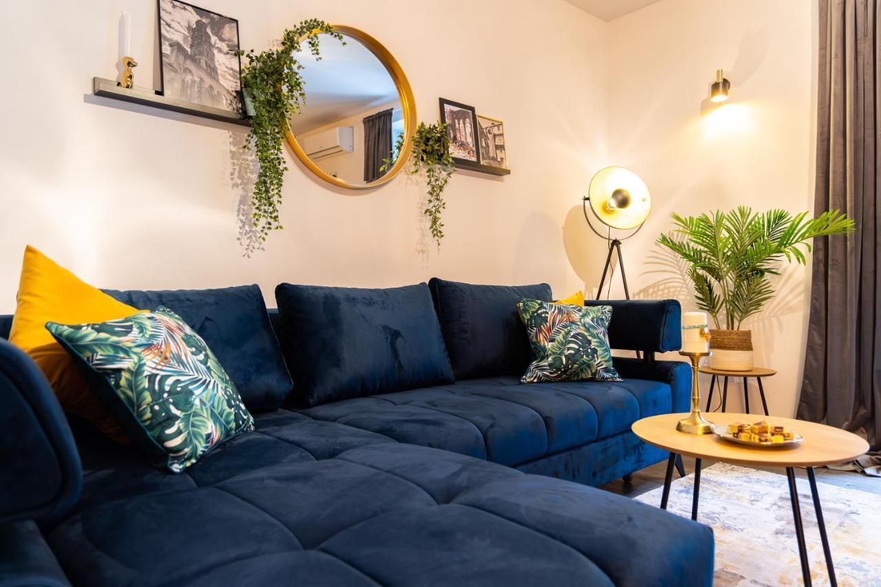 Oasis Luxury Apartment With Terrarce And Jacuzzi Split Eksteriør billede