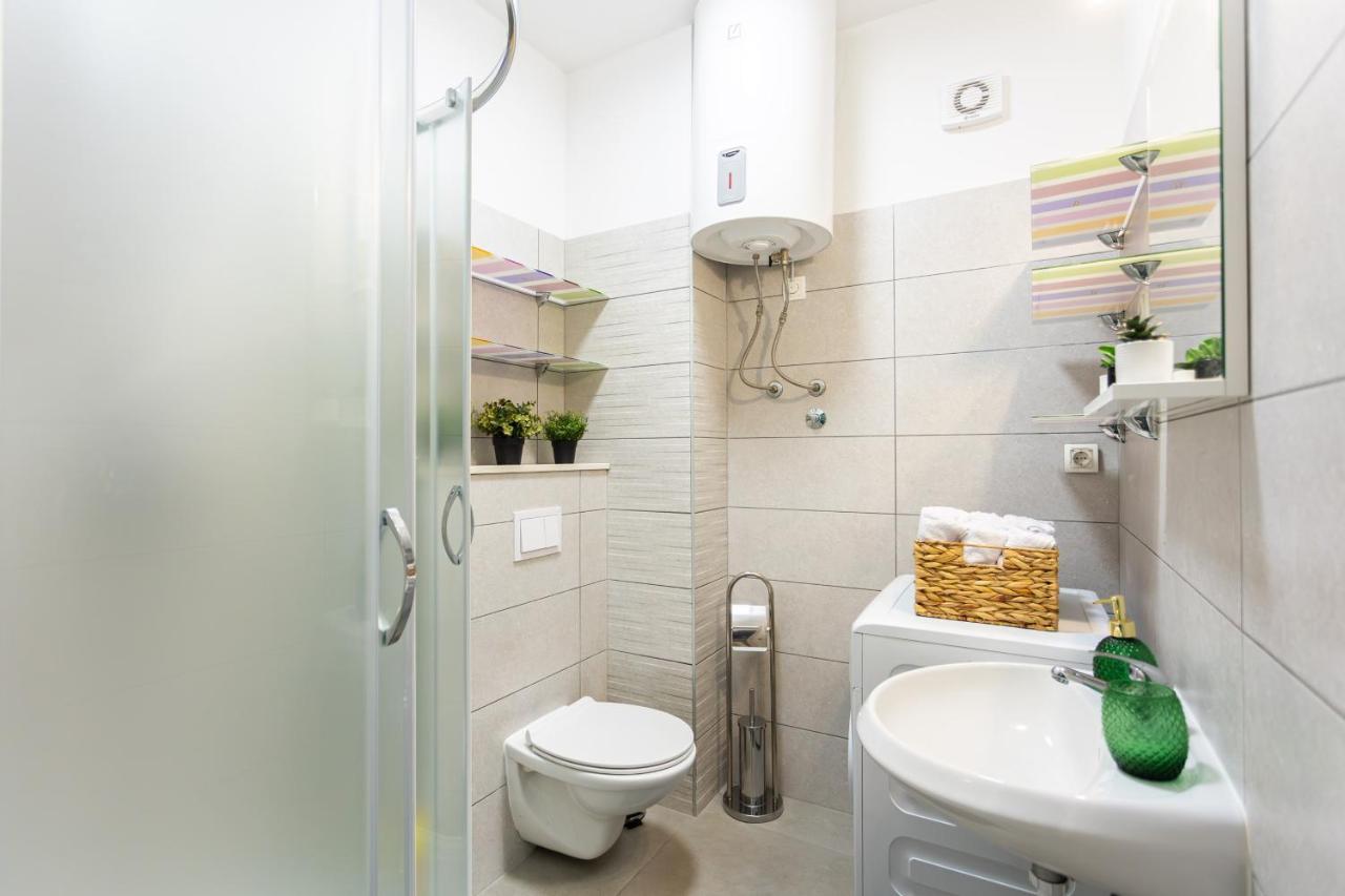 Oasis Luxury Apartment With Terrarce And Jacuzzi Split Eksteriør billede