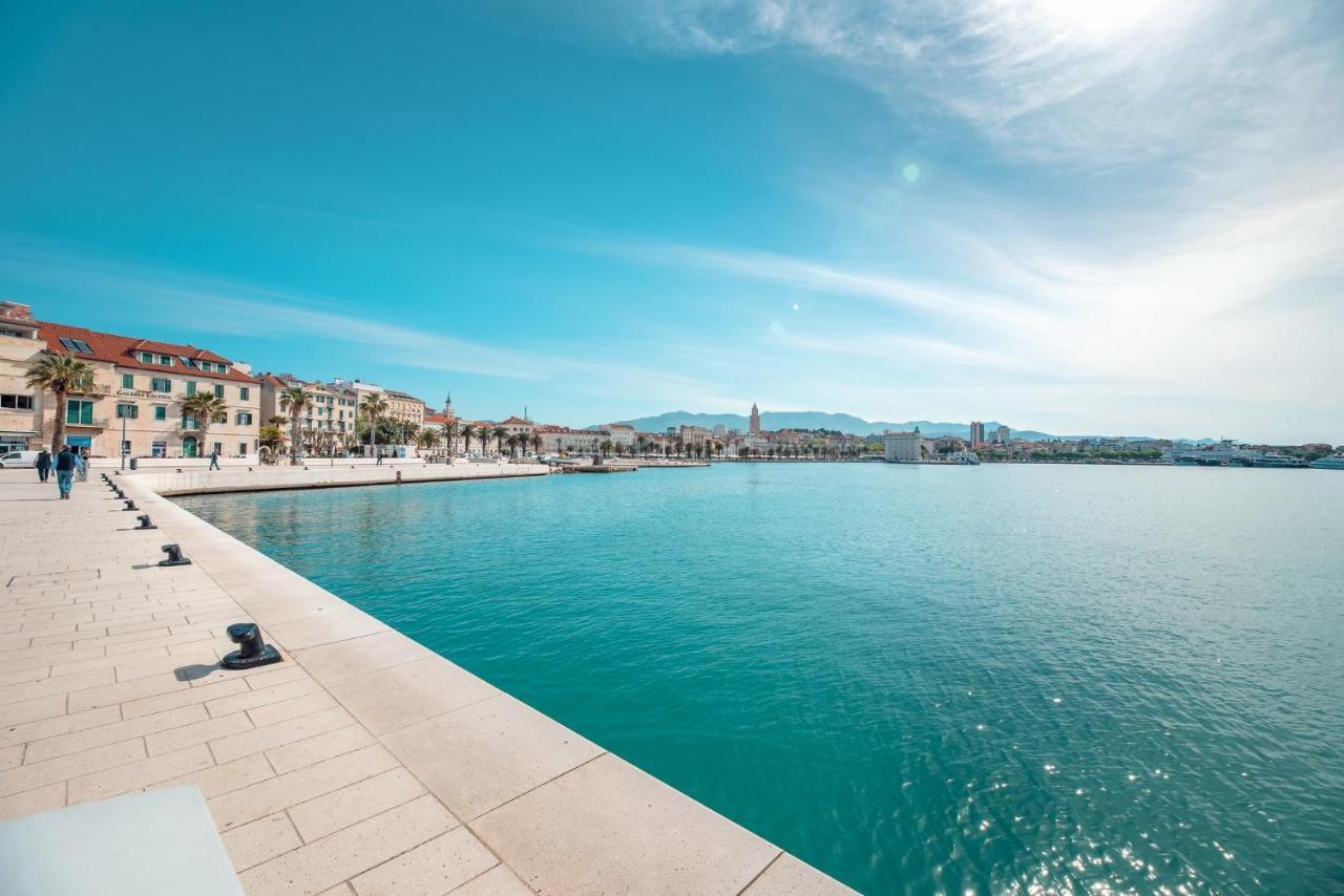Oasis Luxury Apartment With Terrarce And Jacuzzi Split Eksteriør billede